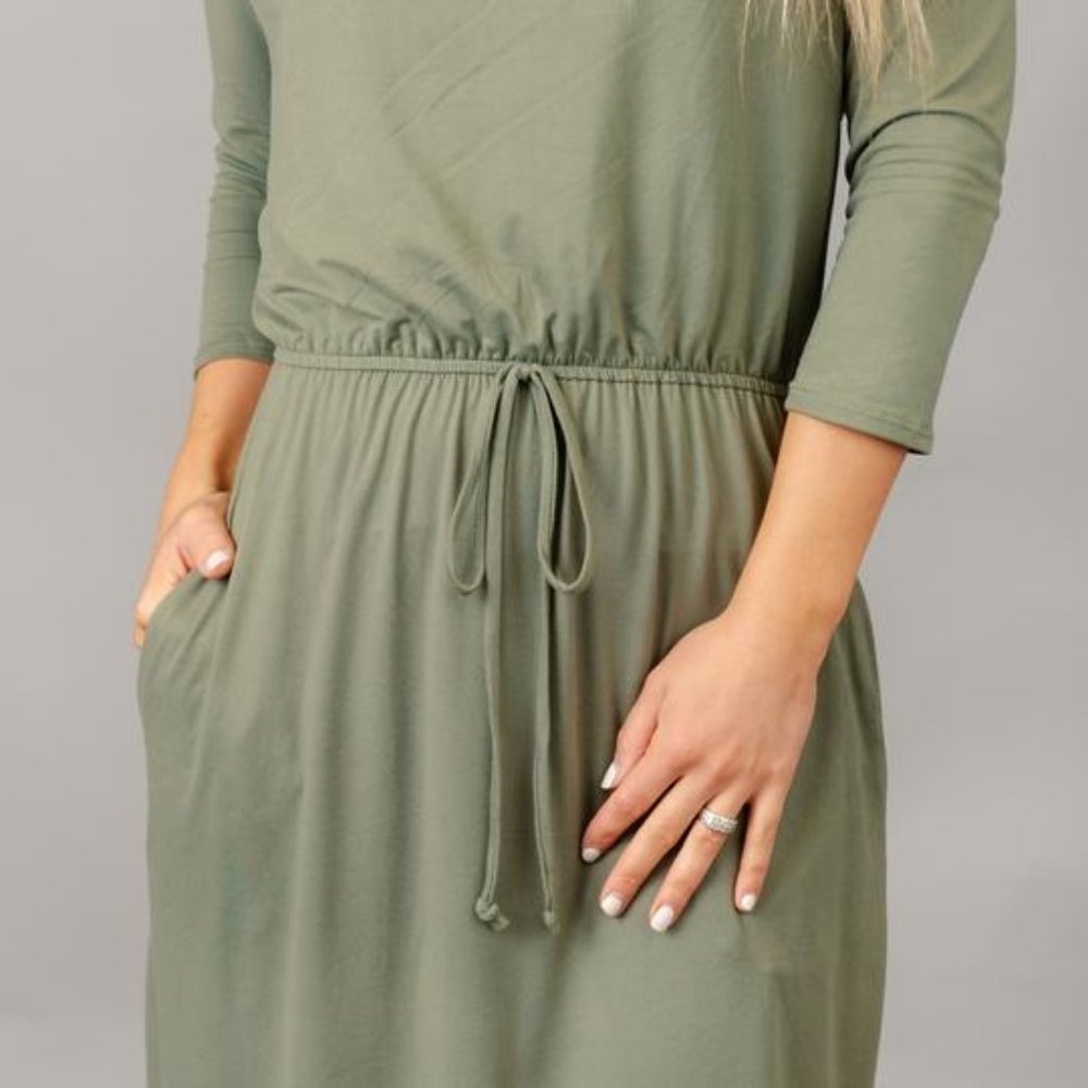 REBORN J Modest Midi Drawstring Dress Sage Green - Picture 3 of 4